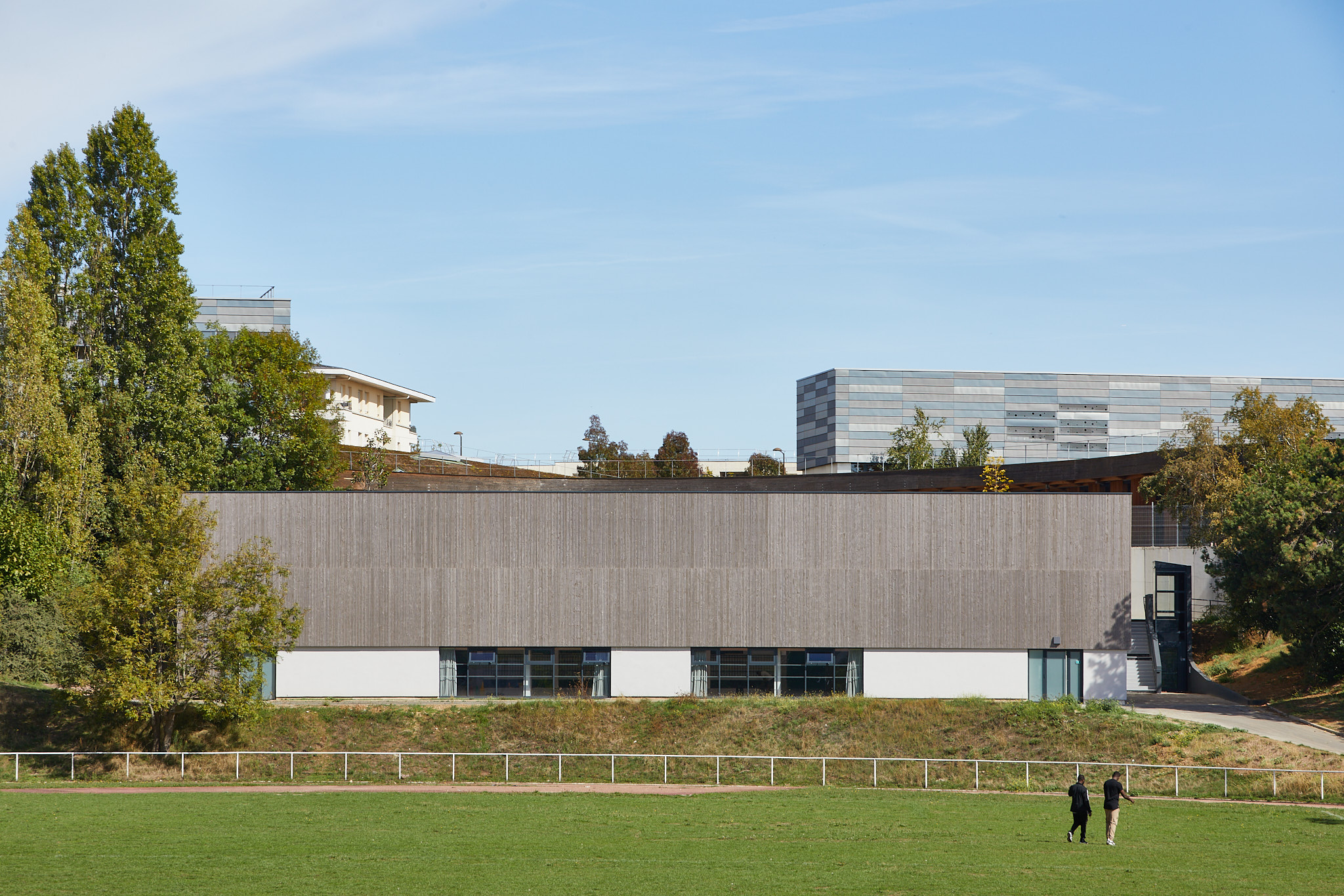 Gymnase Jules-Verne - image 1